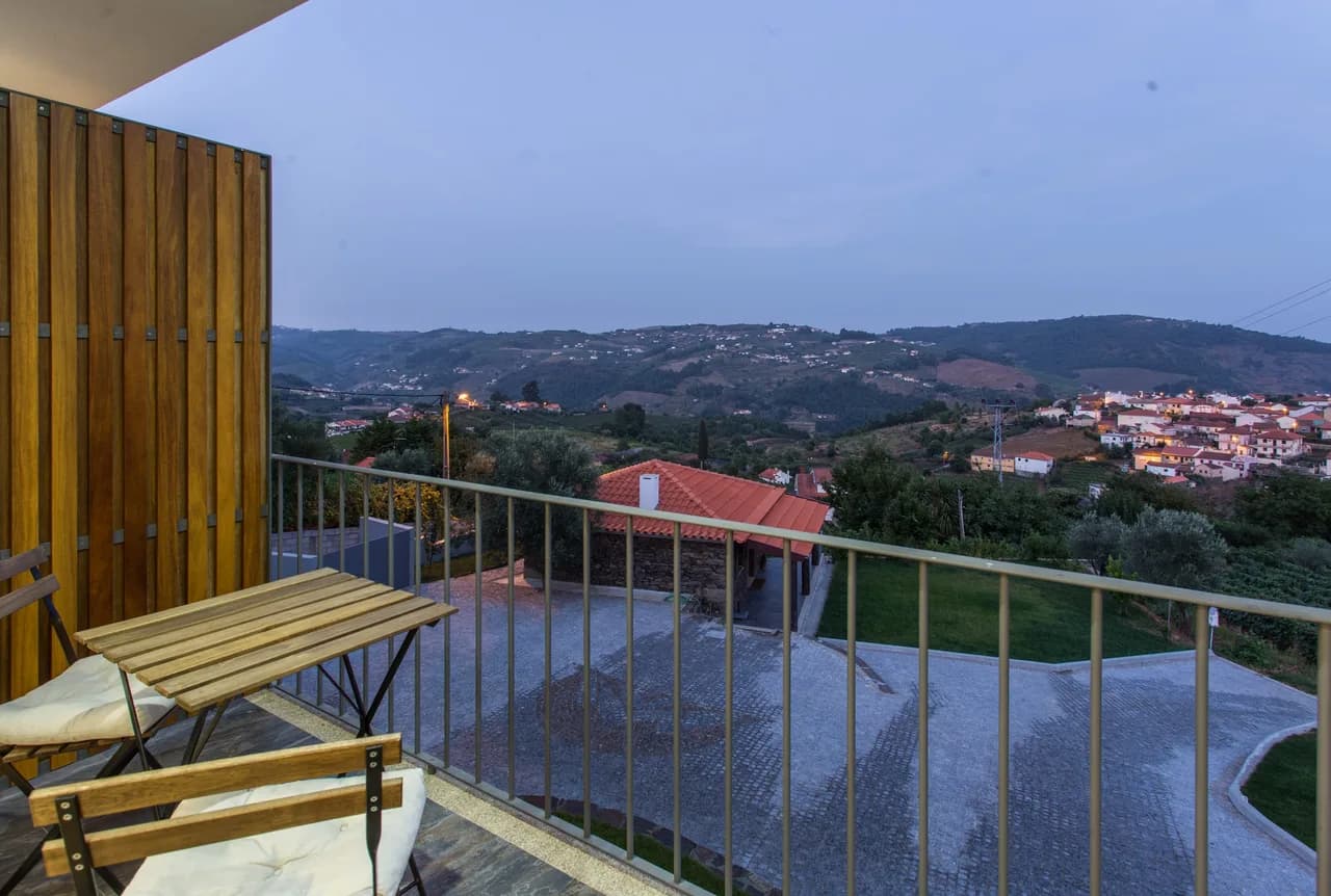 Bright Detached Villa Perfect For Leisure Stays photo 5