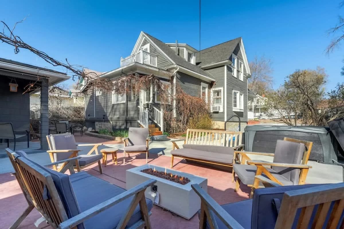 Prime Downtown Seven Bedroom Villa in Colorado Springs photo 2