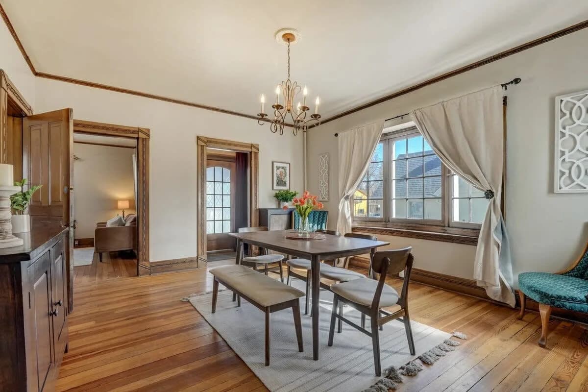 Prime Downtown Seven Bedroom Villa in Colorado Springs photo 5