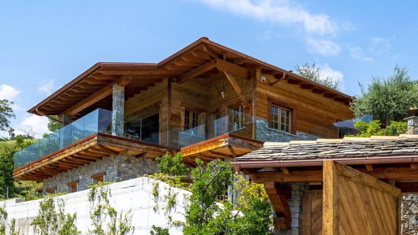 Charming Villa Retreat in Picturesque Stazzona
