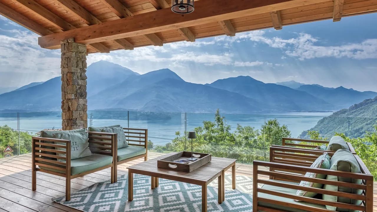 Charming Villa Retreat in Picturesque Stazzona photo 4