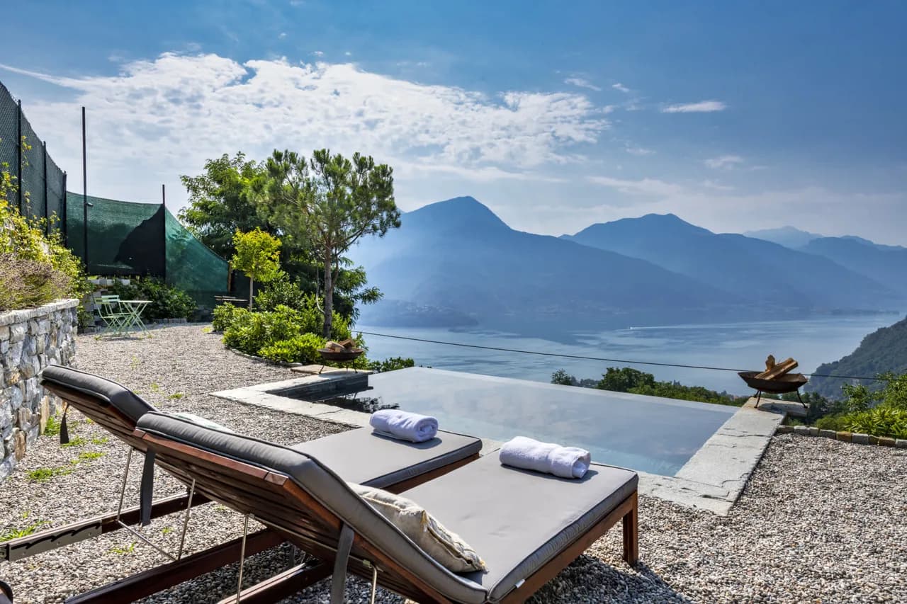 Charming Villa Retreat in Picturesque Stazzona photo 5