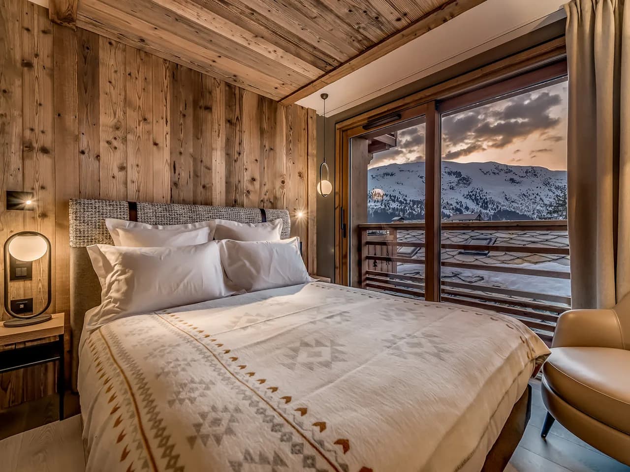 Alpine Retreat in Heart of Meribel photo 3