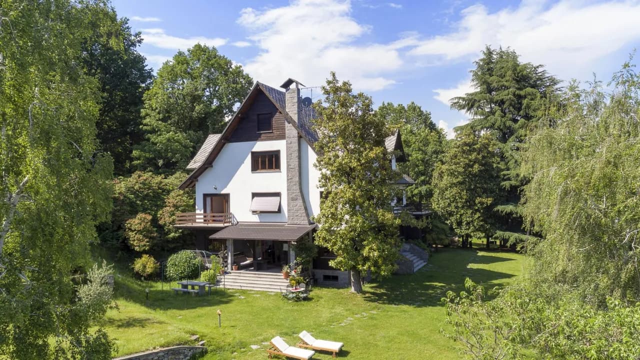 Montrigiasco's Cozy Villa Amidst Lush Green Nature photo 3