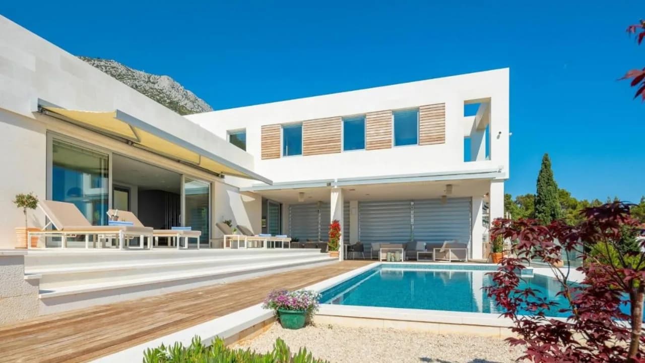Villa With Spectacular Sea Views in Sveta Nedjelja photo 4