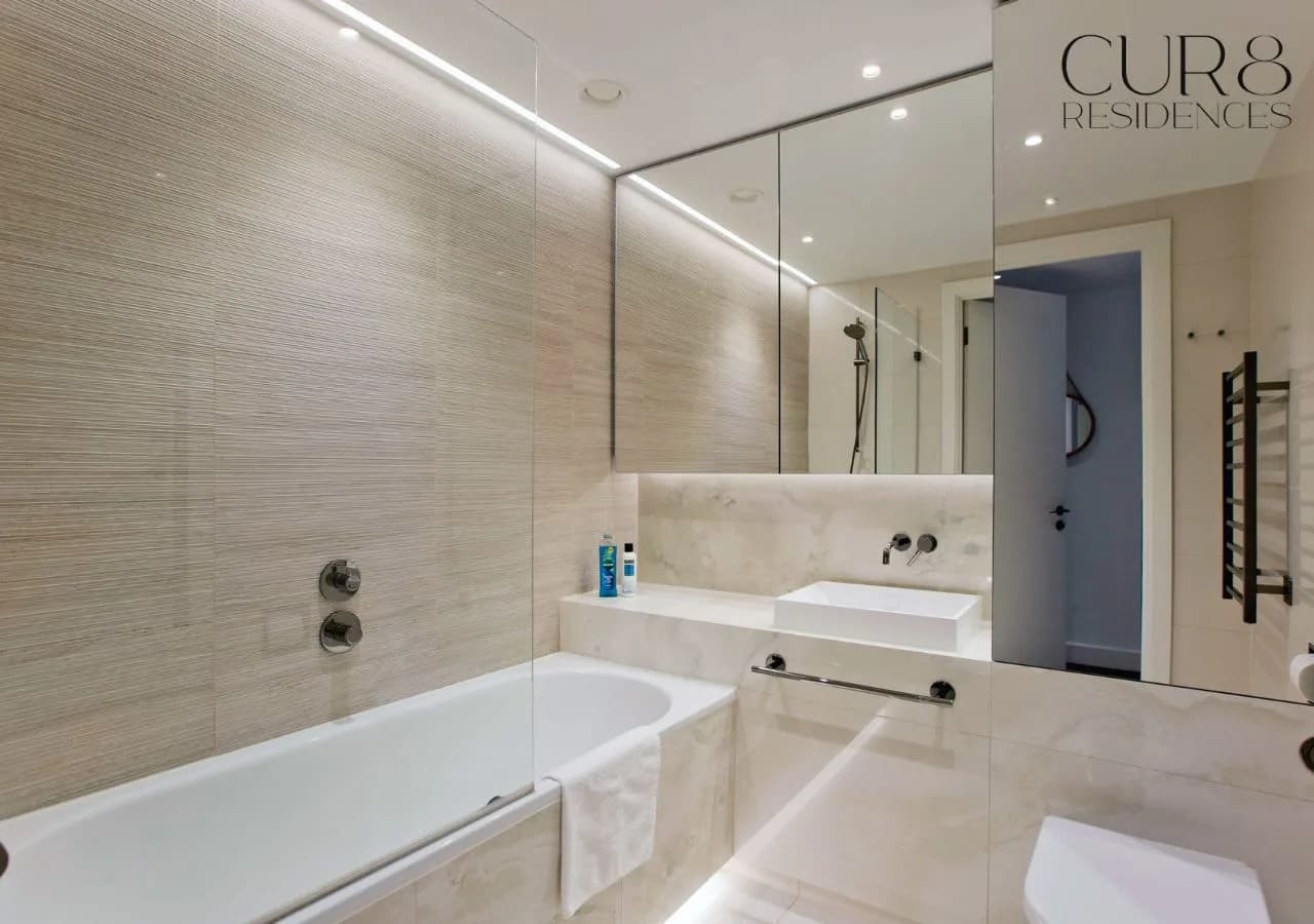 Contemporary Two Bedroom Apartment in London photo 4