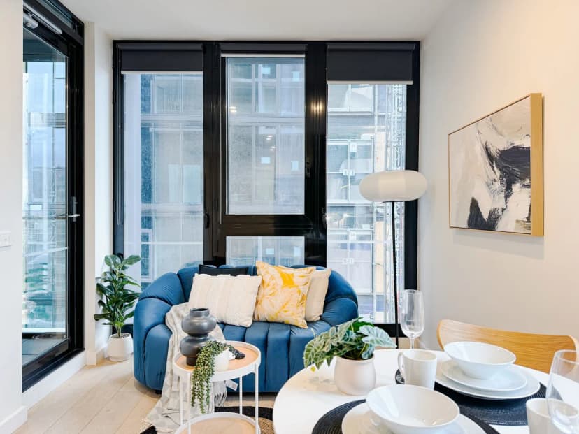 Elegant 2BR Skyline Apt in Southbank Free Parking
