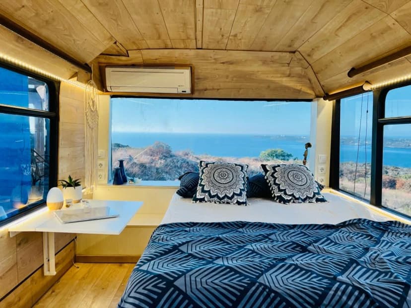 Luxury 2 BR 2 Bath Mercedes Bus Home in Chania