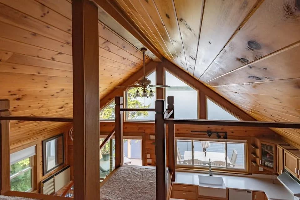 Lakefront Three-Bedroom Villa in Belgrade photo 4