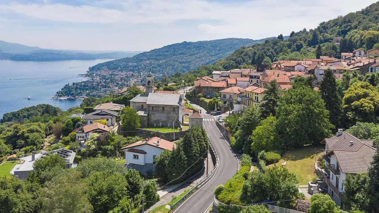 Budget Friendly Villa With Incomparable Lake View photo 3