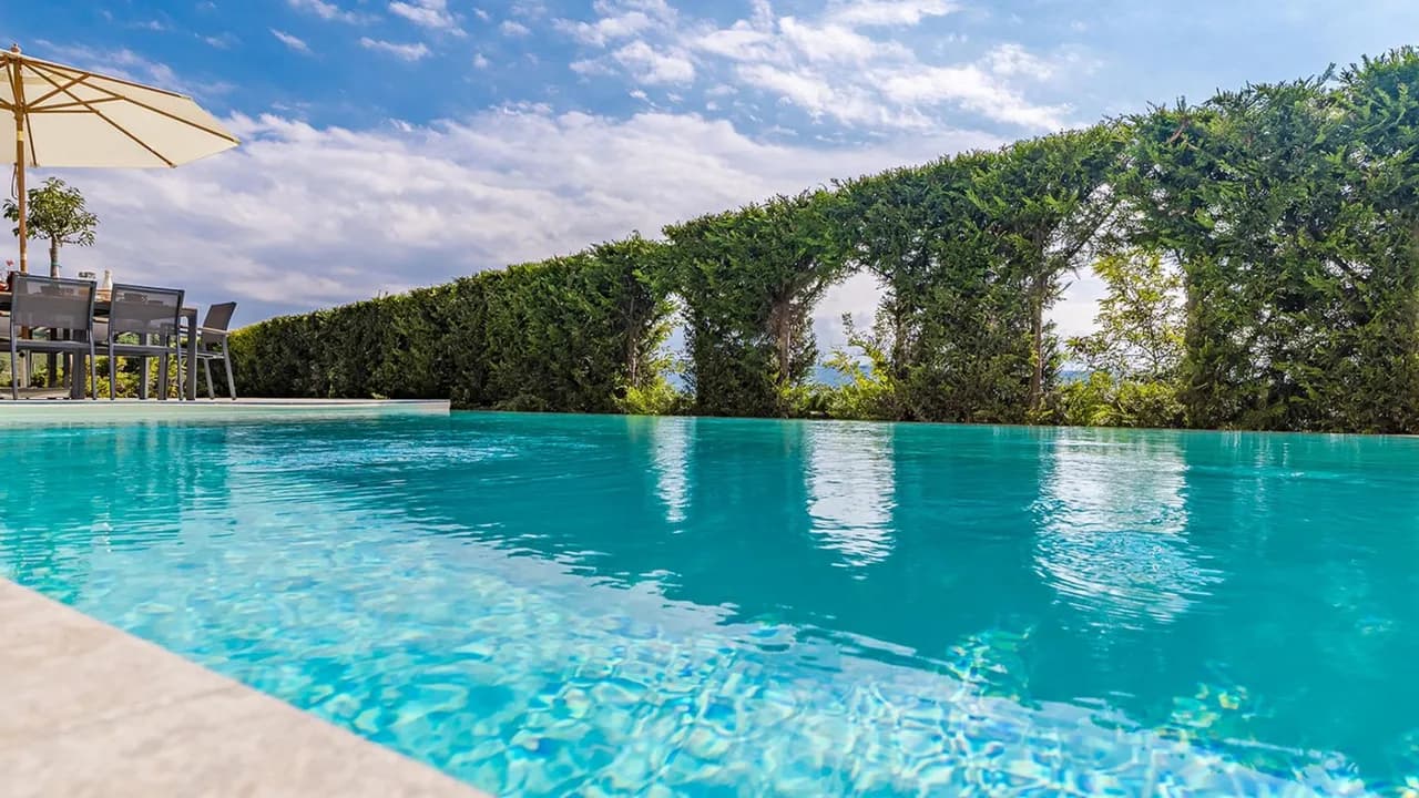 4BR Contemporary Villa With Pool and Vineyard View photo 5