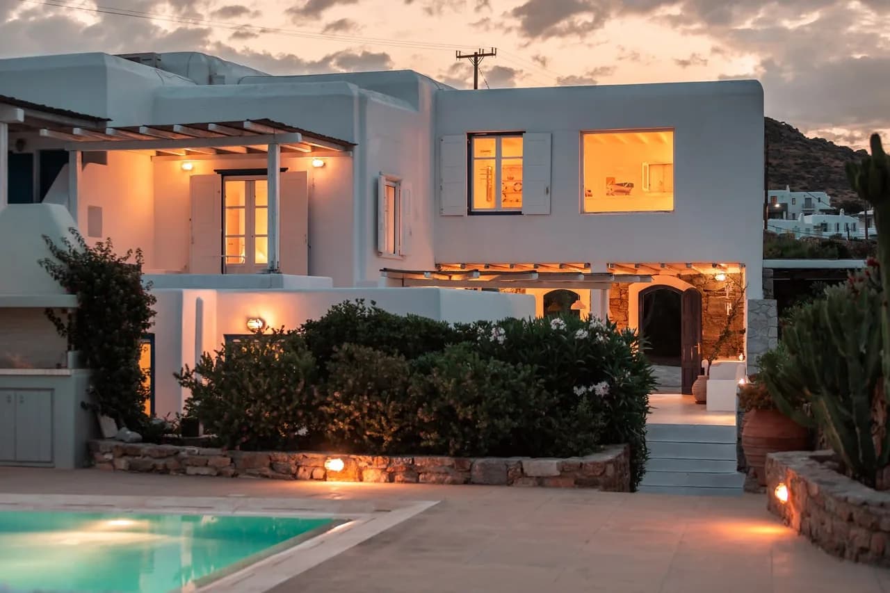 Luminous Villa With Soothing Ambience photo 2