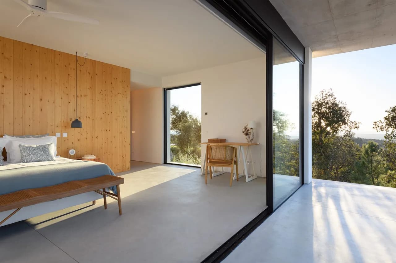 Stylish Villa in Ideal Location with Hill View photo 3