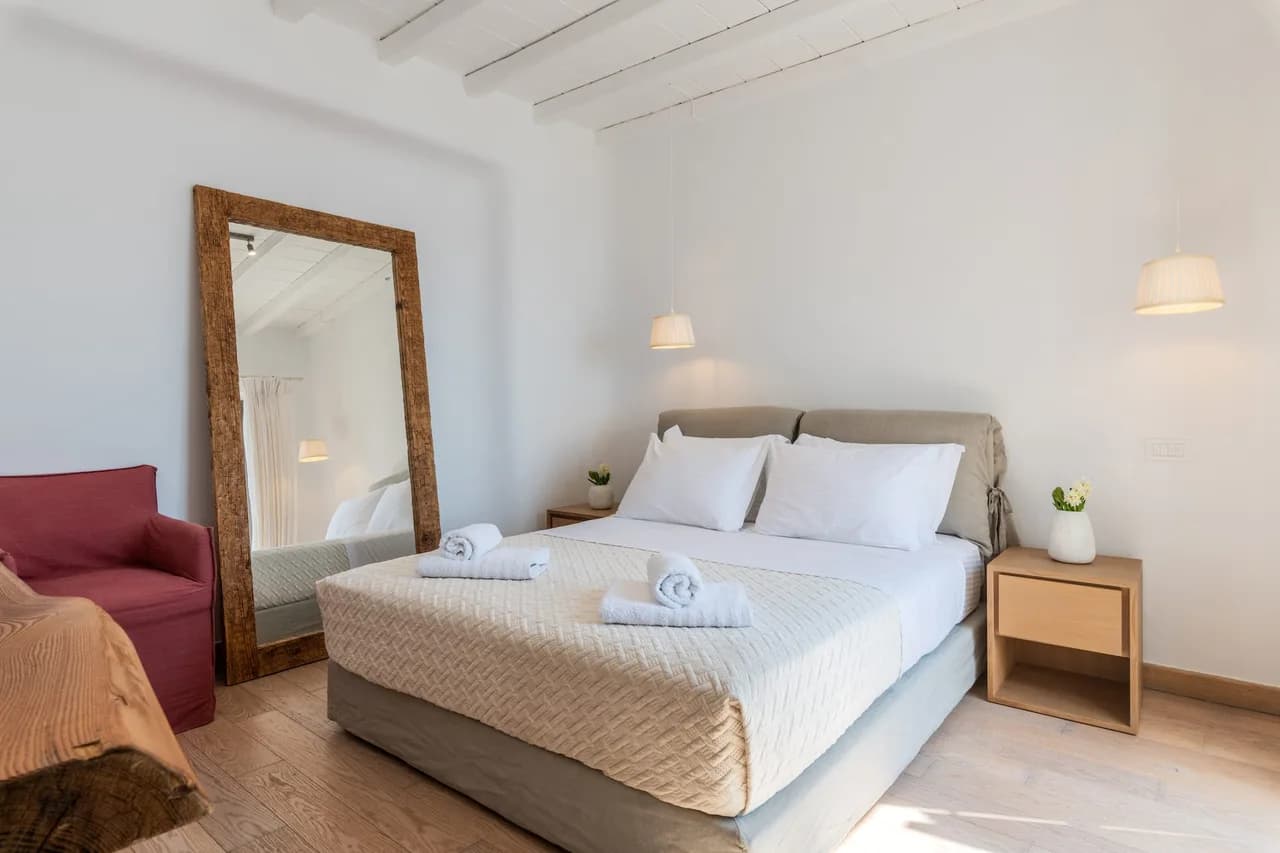 Stunning 8-Bedroom Mykonos Villa with Jacuzzi photo 3