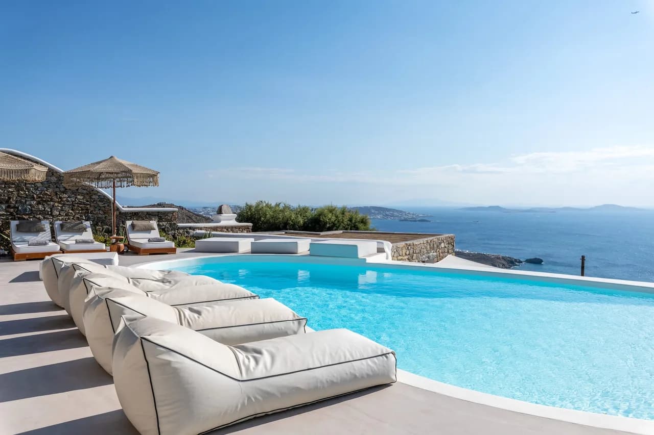 Stunning 8-Bedroom Mykonos Villa with Jacuzzi photo 5