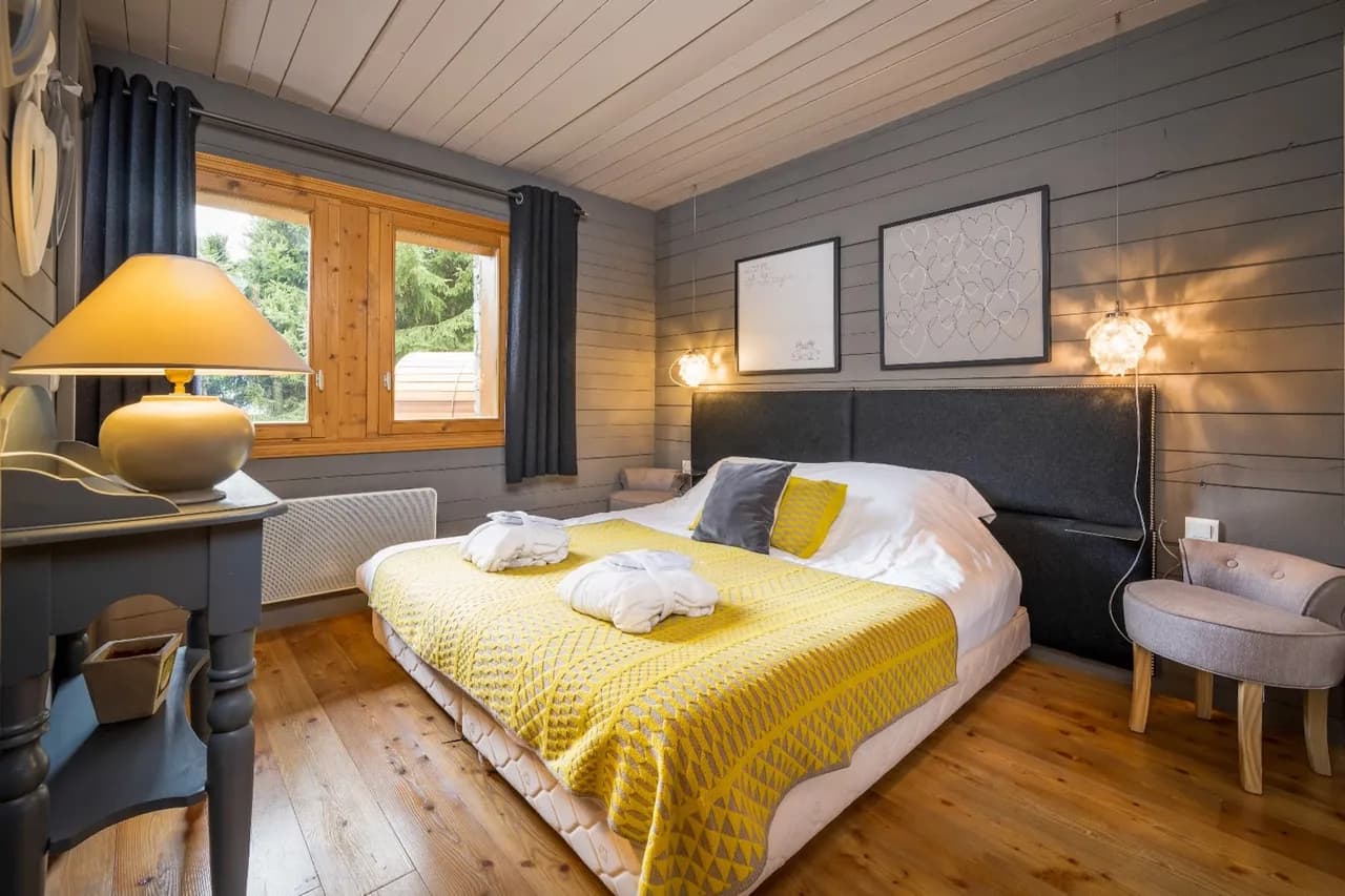Spacious Alpine Chalet in Meribel with Outdoor Sauna photo 3