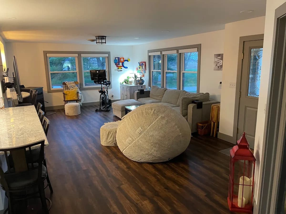 Pet-Friendly Three Bedroom Retreat in Rush County photo 2