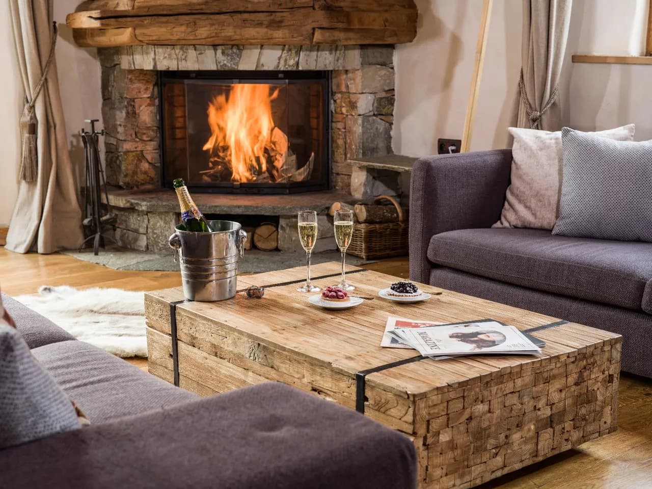 SUN-DRENCHED CHALET IN THE HEIGHTS OF VAL D'ISÈRE photo 3