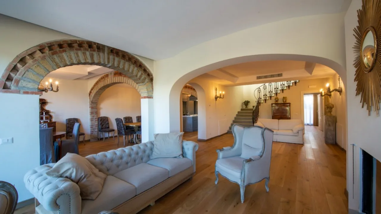 Charming Villa in Picturesque Chianti Valley photo 2