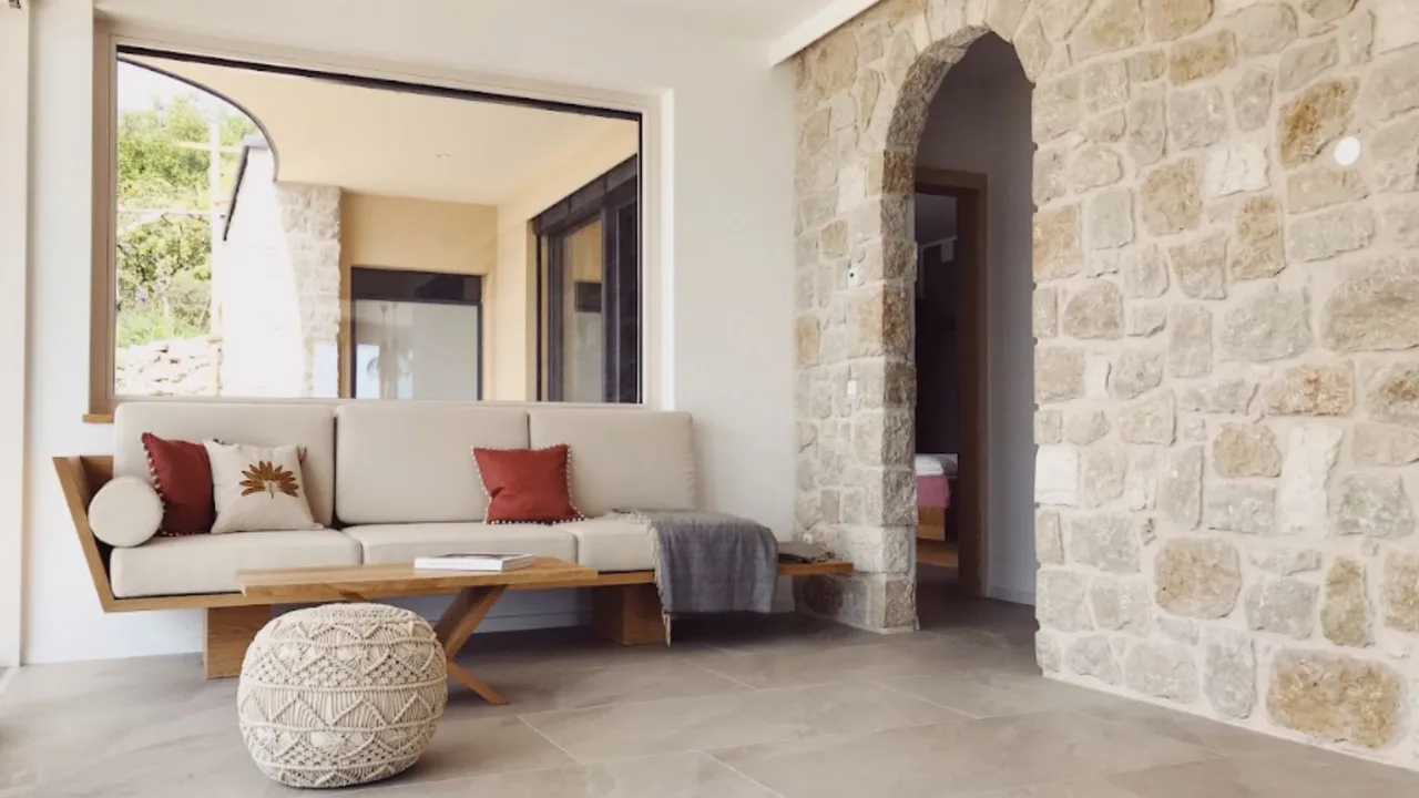 Elegant Lake Garda Home With Pool photo 2