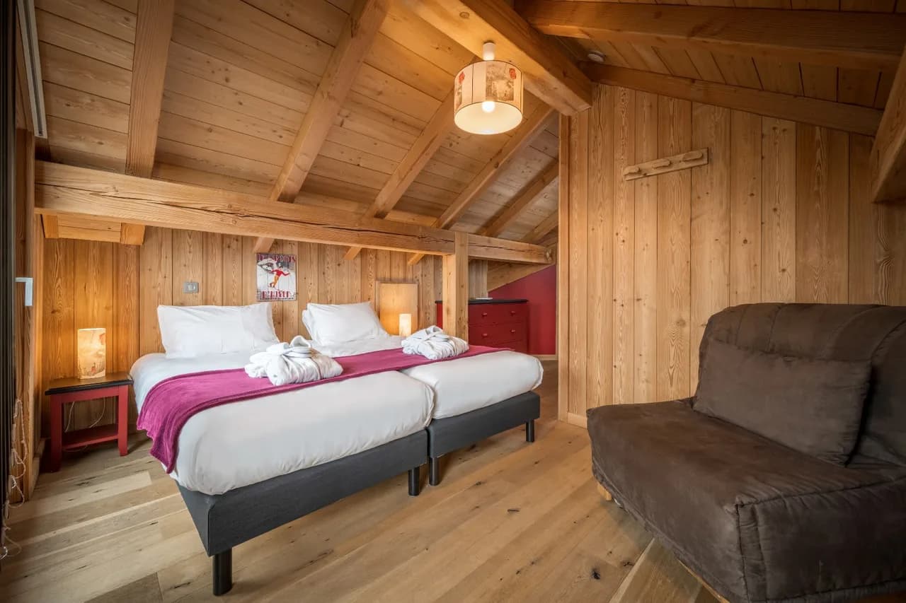 Spacious Ski Chalet in Huez for Families photo 3