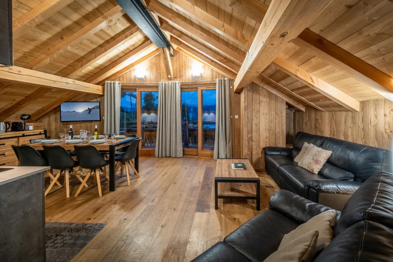 Spacious Ski Chalet in Huez for Families photo 5