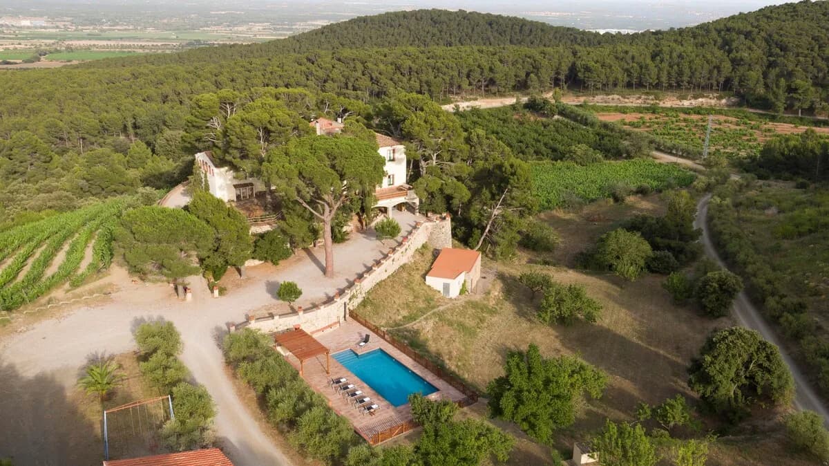 Spacious Nine Bedroom Retreat in La Conca de Barbera photo 4