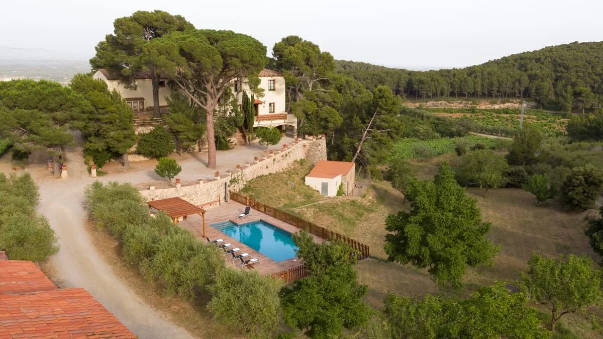 Spacious Nine Bedroom Retreat in La Conca de Barbera photo 5
