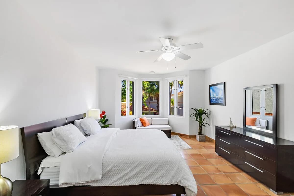 Beachfront Three-Bedroom Villa in Dorado photo 5