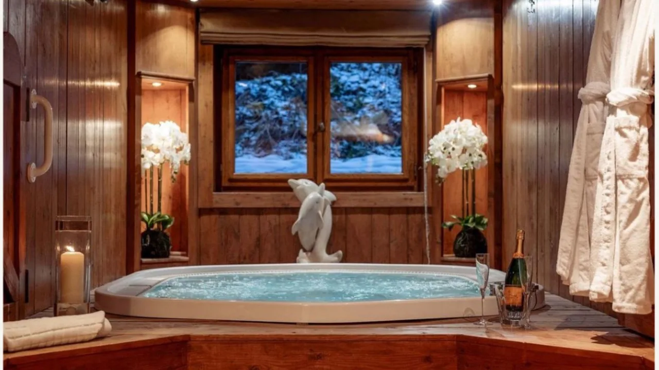 Exquisite Ski Chalet in Courchevel Luxury photo 4
