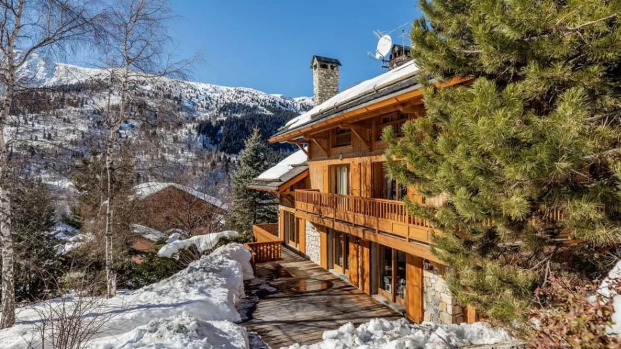 Chalet Elegance Méribel Village Mountain Retreat photo 5
