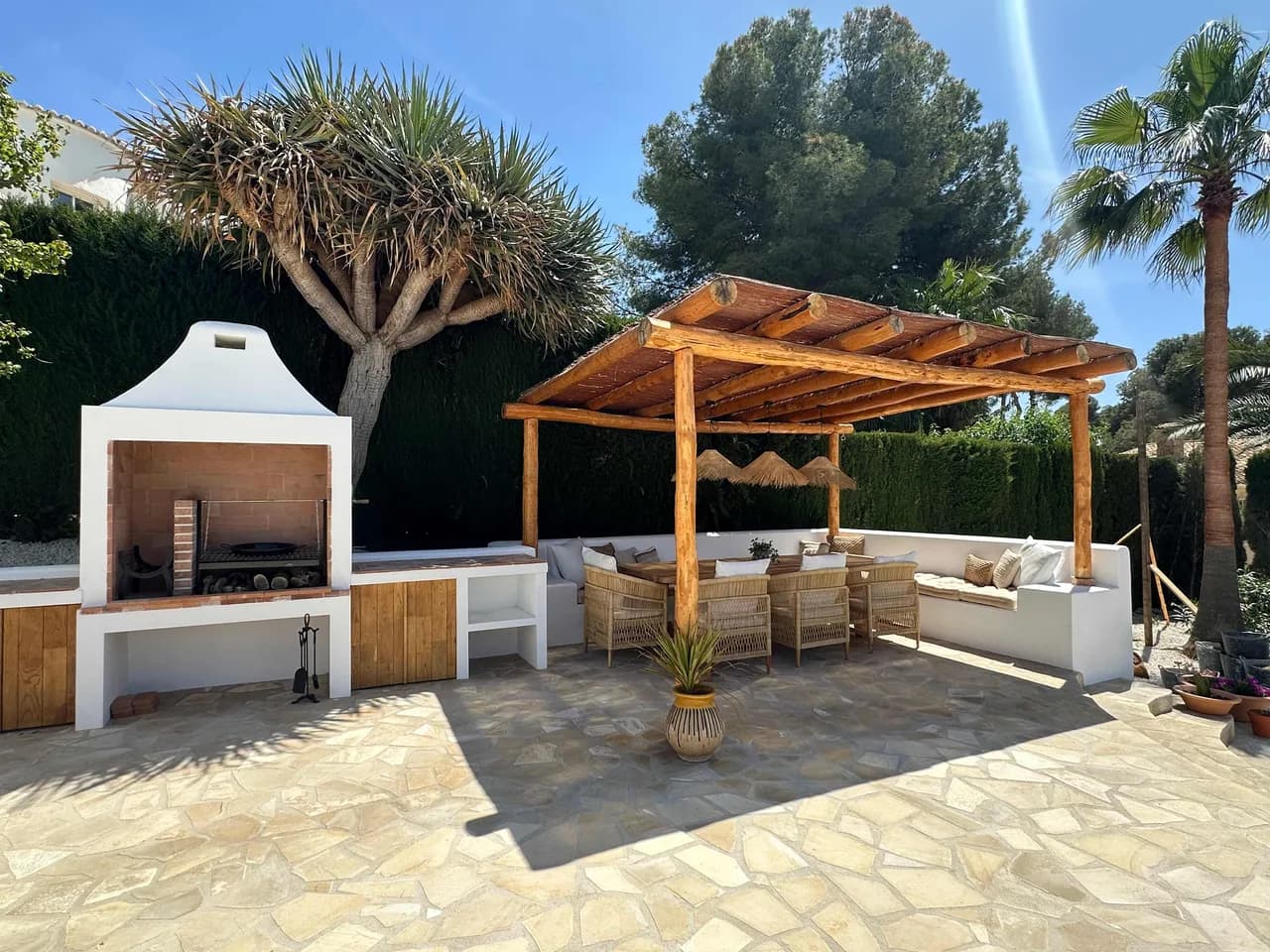 Beachside Three Bedroom Villa in Moraira photo 3