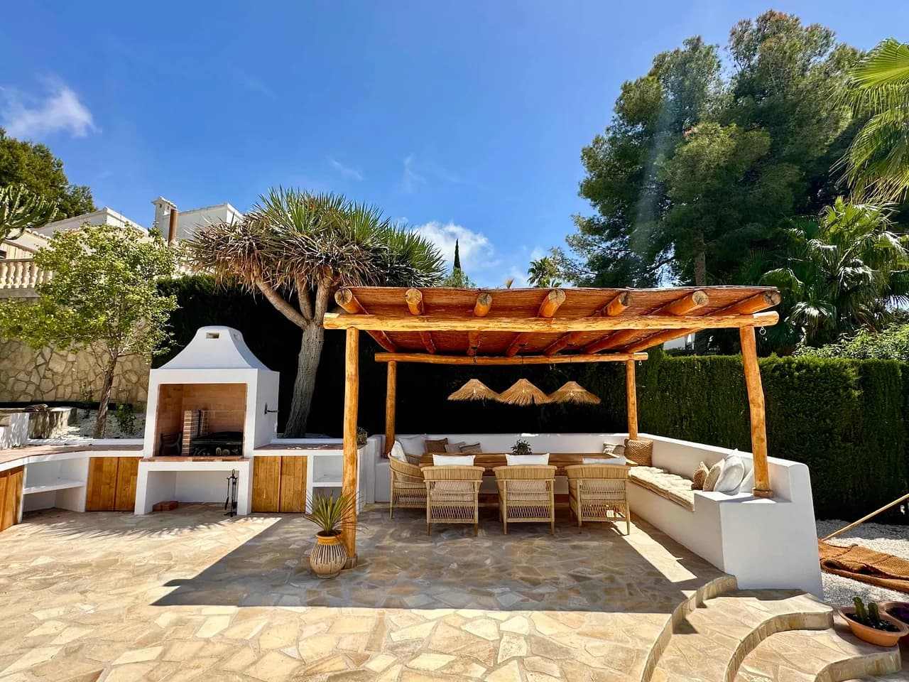 Beachside Three Bedroom Villa in Moraira photo 4