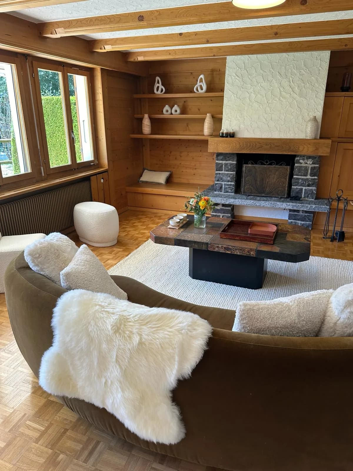 Charming Alpine Flat Retreat in Gstaad photo 4