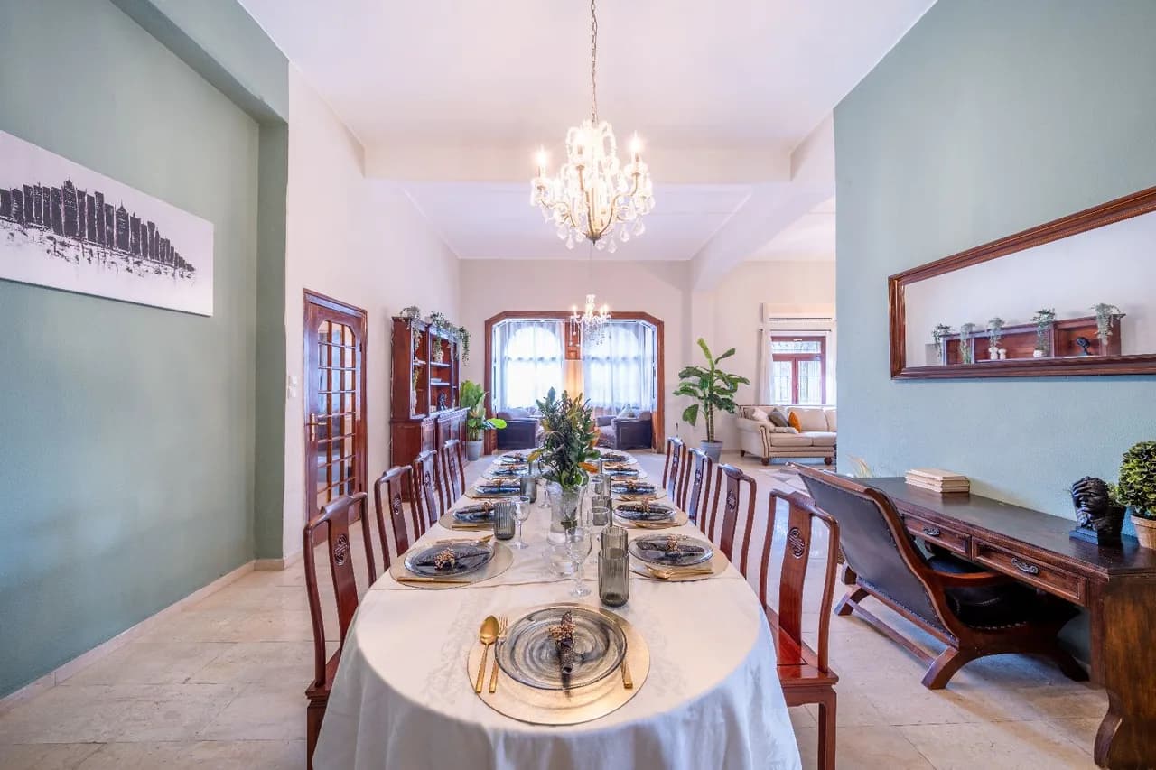 Spacious Rehavia Villa Amenities with Luxurious Amenities photo 4