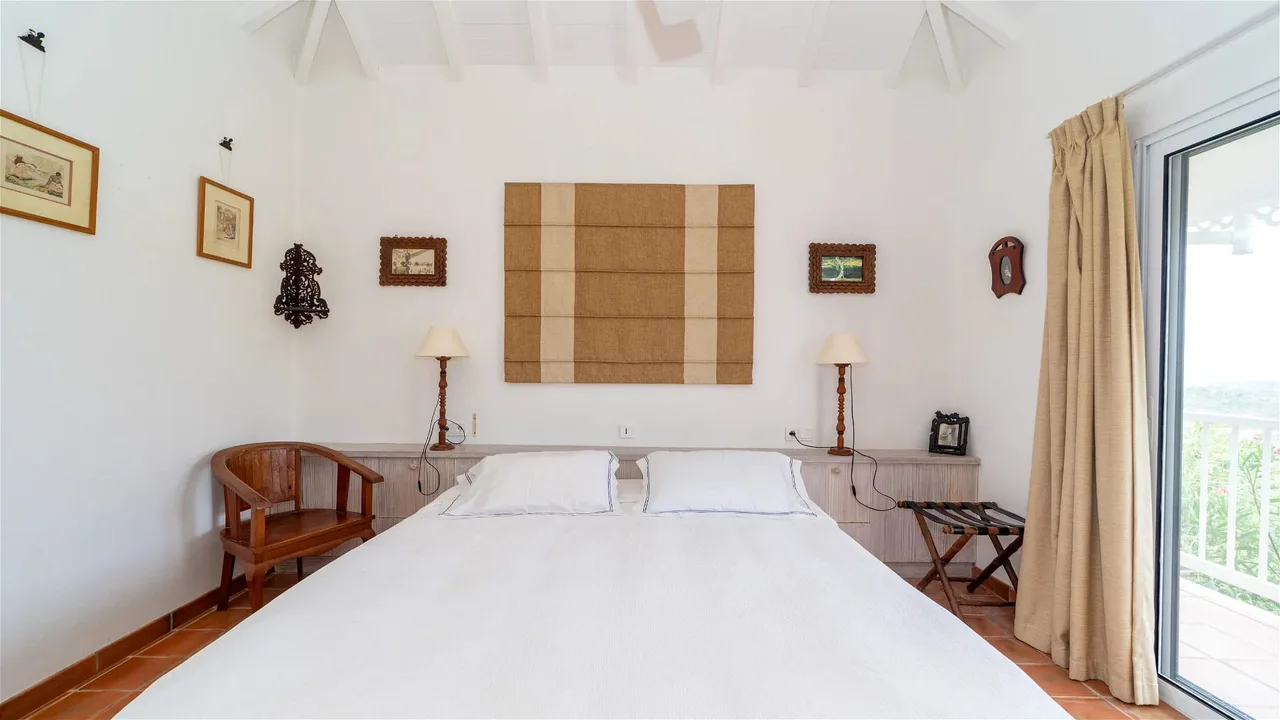 Elegant West Indies Retreat with Stunning Views photo 4