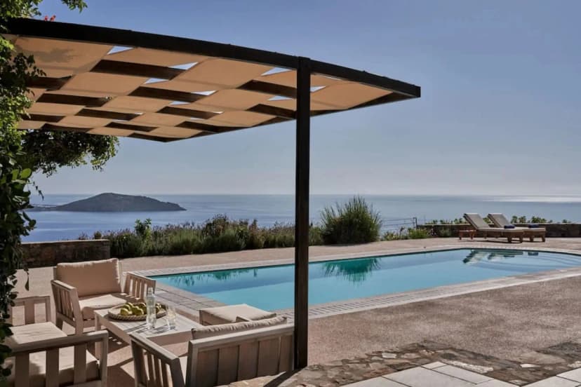 Elegant Minimalist Villa In Crete