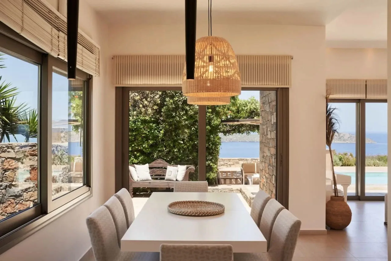 Elegant Minimalist Villa In Crete photo 3