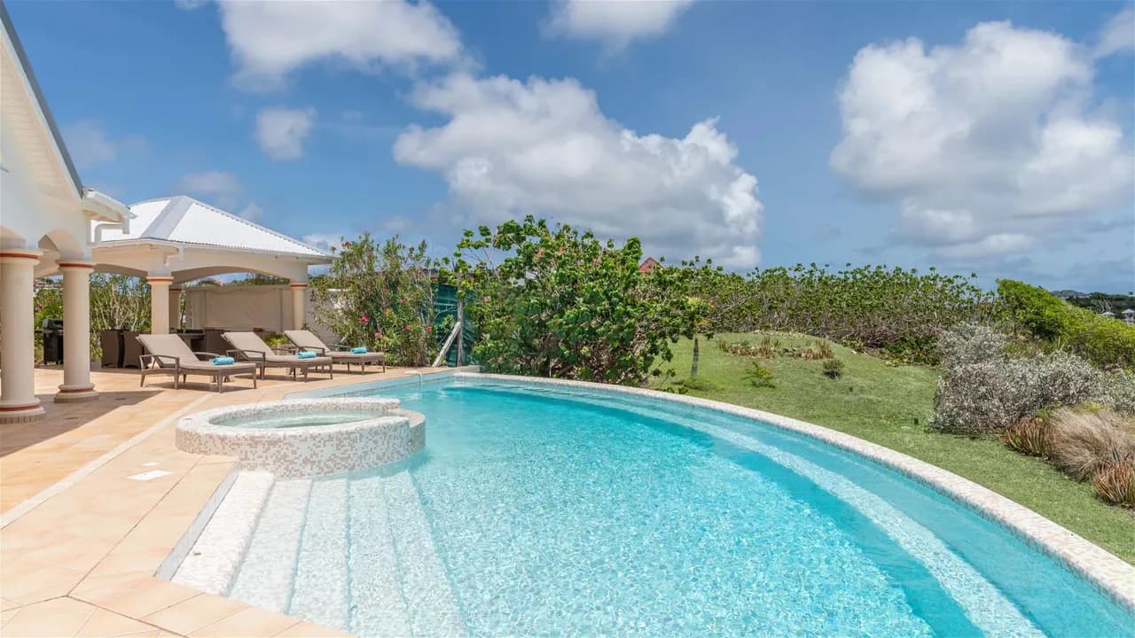 Superb Caribbean Villa With Heated Pool And Jacuzzi photo 5