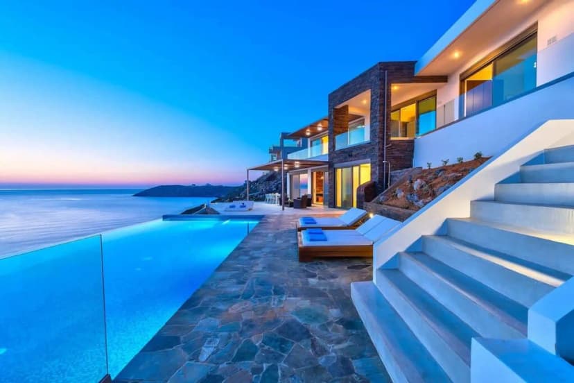 Stunning Designer Home In Crete