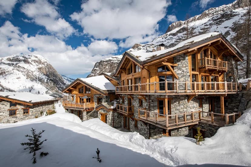 Lovely Chalet with Stunning Views of Val D'Isère