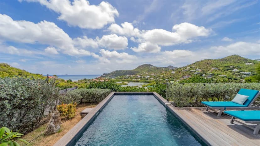 A Caribbean Gem With Stunning Hill and Ocean View