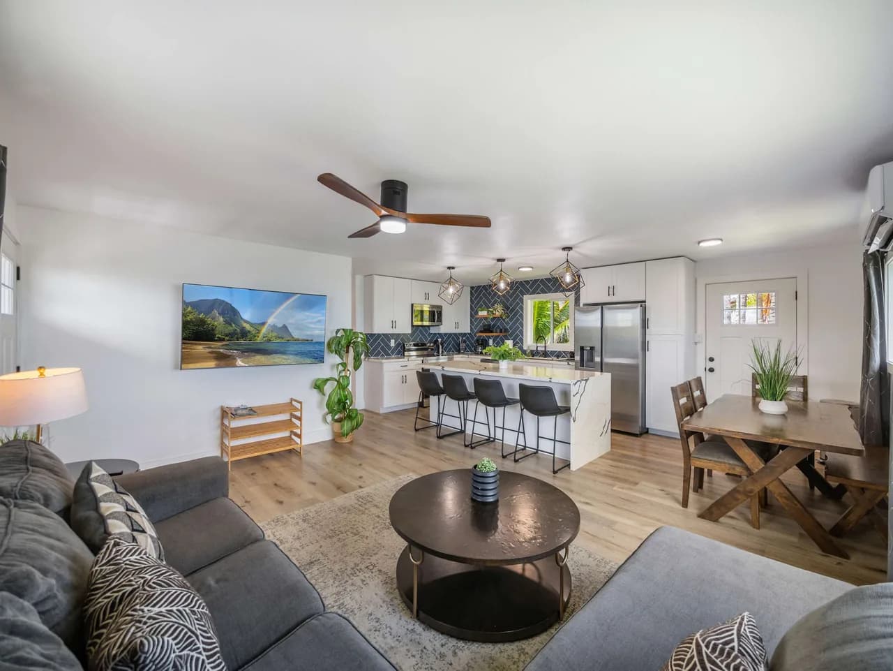 Oceanfront Three Bedroom Villa in Oahu photo 4