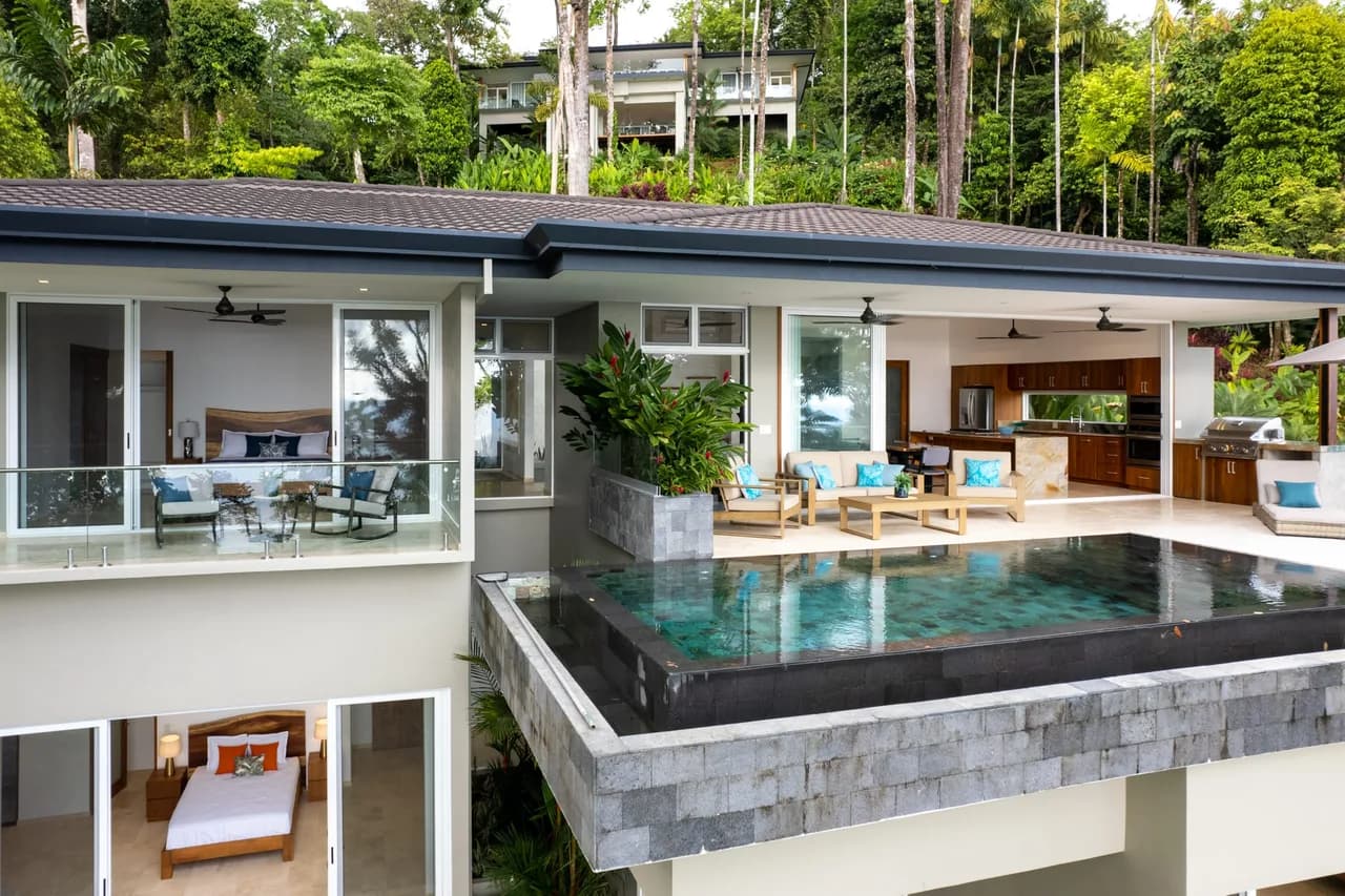 Luxurious Brand-new Villa In Lush Jungle