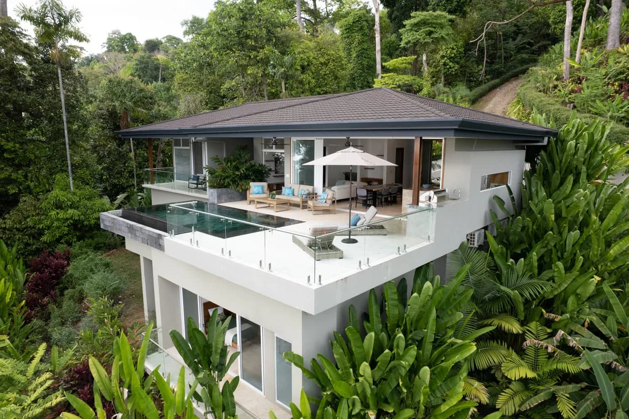 Luxurious Brand-new Villa In Lush Jungle photo 2