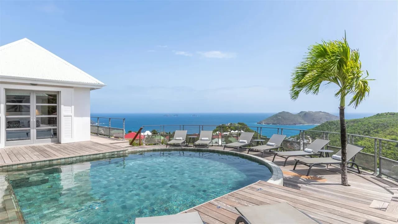Tropical Bliss with Magnificent Ocean Views