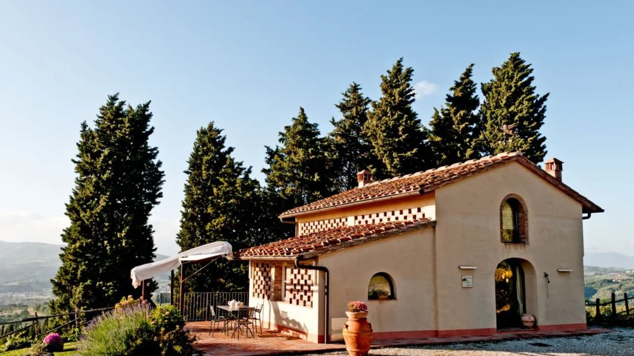 Tuscan Countryside Villa with 360 Panoramic Views photo 2