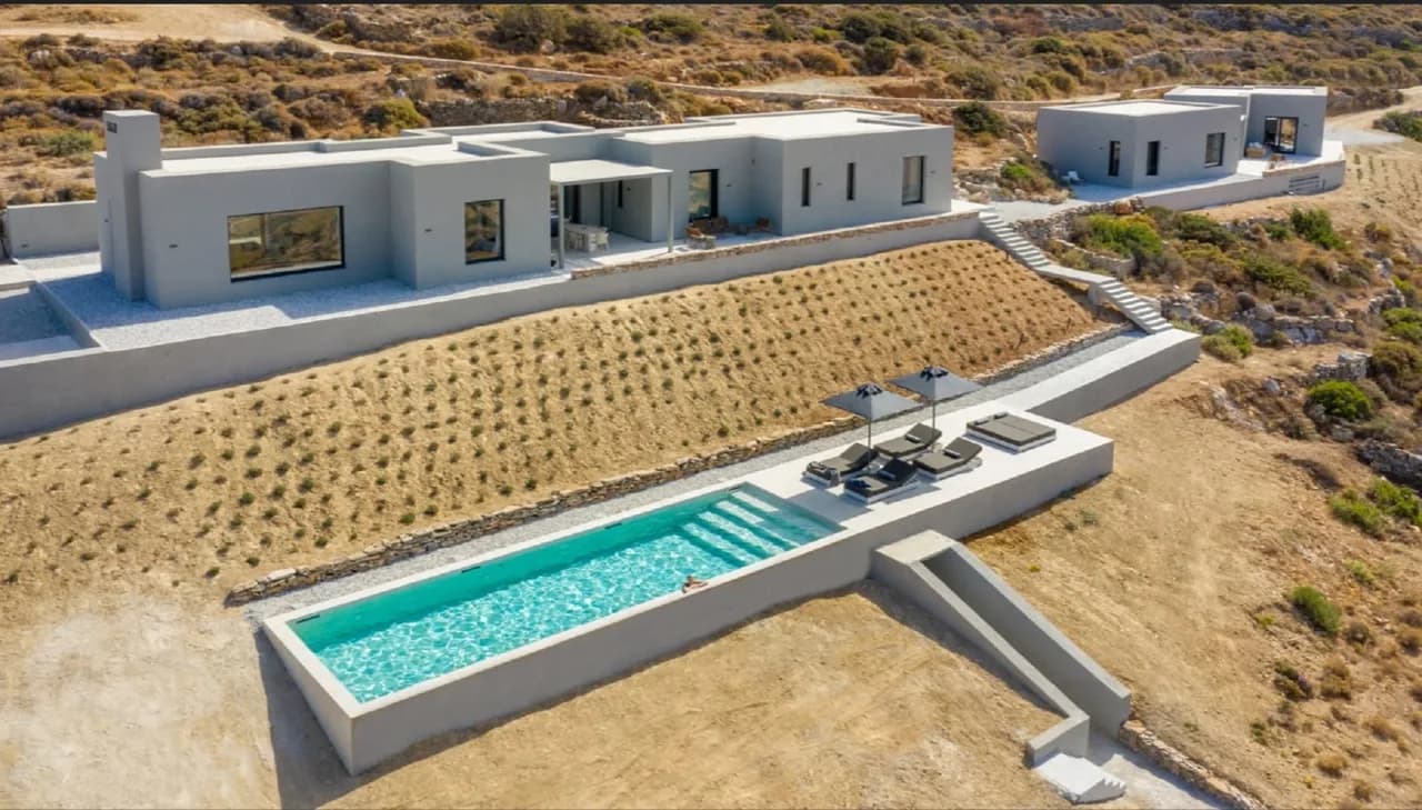Stunning Retreat In Paros With Polished Design photo 2