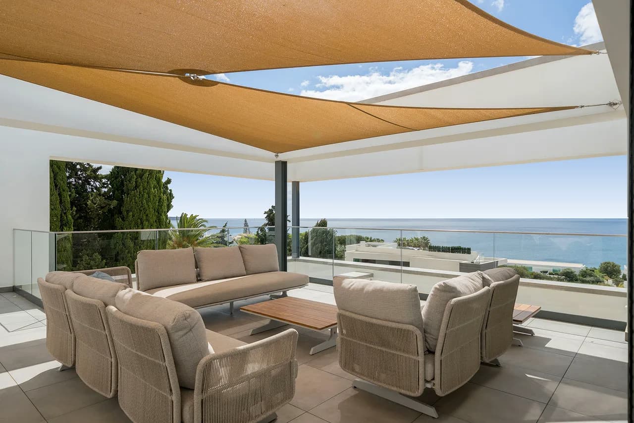 Lavish 4-bedroom Villa In The Area Of Praia Da Luz photo 2