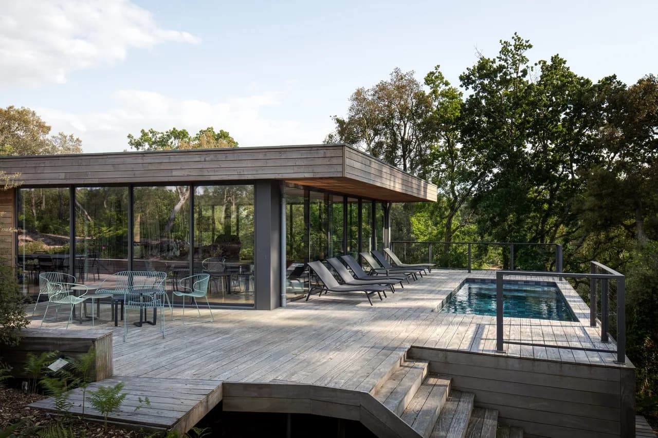 Modern Villa Located On The Edge Of The Forest photo 5